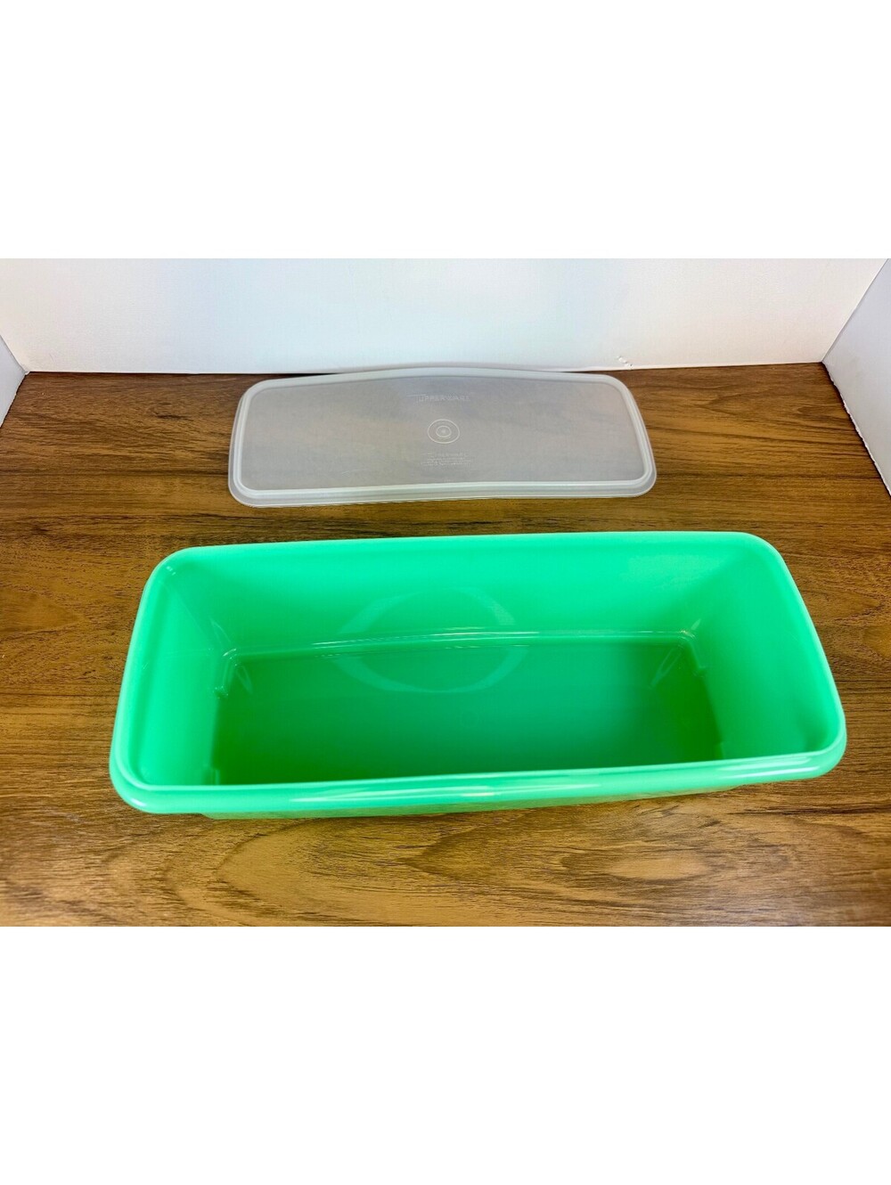 Vintage Tupperware Large Green Rectangular Storage Container with Lid - Picture 4 of 8